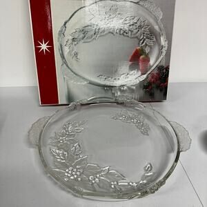 MIKASA Holiday Christmas Festive Poinsettia Platter 15.75"